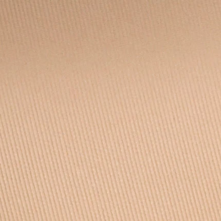 بودرة مضغوطة ذات غطاء شفاف فيلفيت تاتش من إيسادورا، 46 دافئ