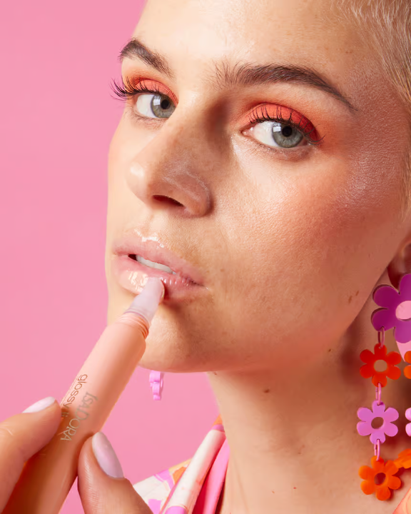 علاج الشفاه اللامع من إيسادورا 57 كريم روز 13 مل