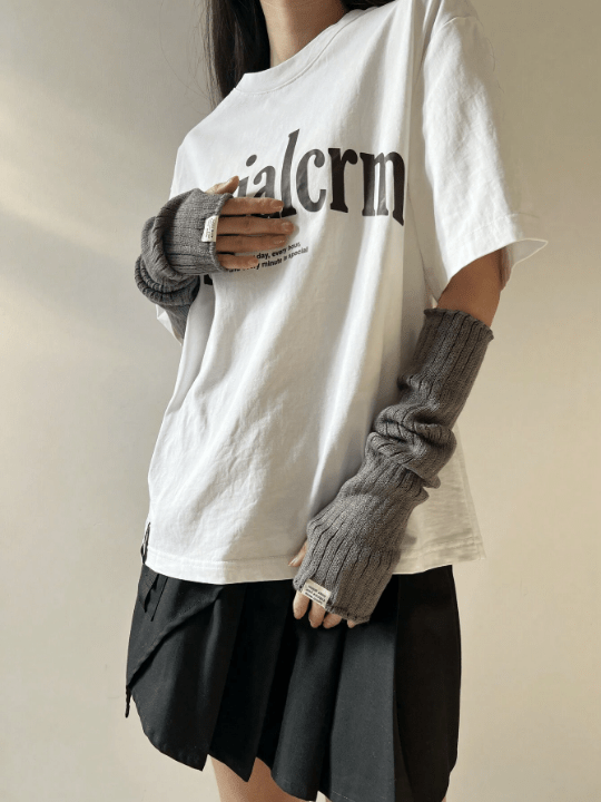 1 Pair Women's Y2k Fashionable Arm Covers With Decorative Labels, Gothic/Punk Style Knitted Fingerless Gloves Suitable For Cosplay/Party/Dating/Music Festival In Spring/Summer - Lolli World Marketplace