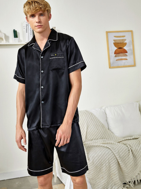 Men Satin Letter Patched Binding PJ Set