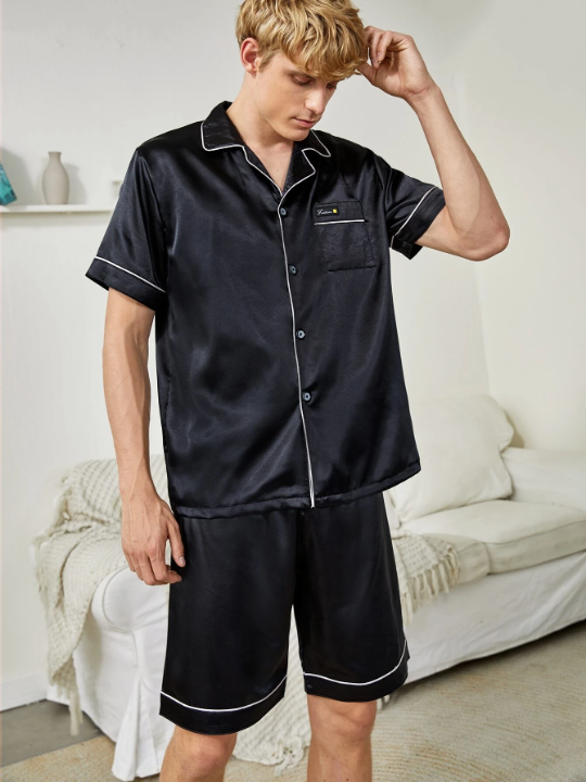 Men Satin Letter Patched Binding PJ Set