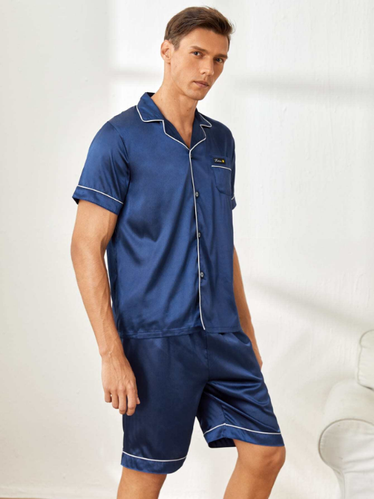 Men Satin Letter Patched Binding PJ Set