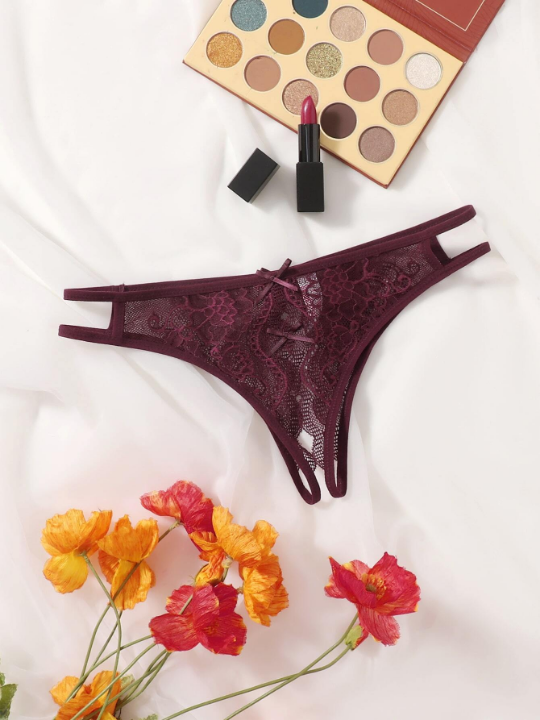 Classic Sexy Floral Lace Crotchless Panty