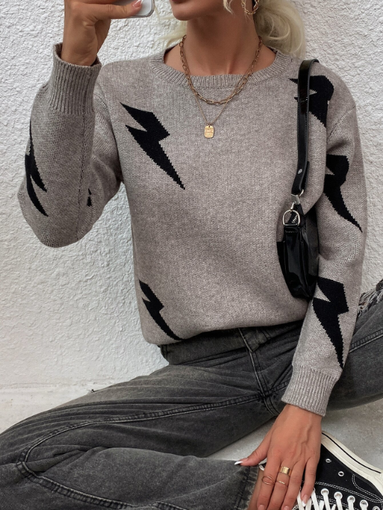 LUNE Lightning Pattern Crew Neck Sweater