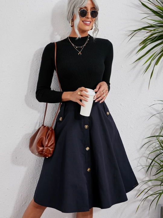 Solid Single Breasted Flare Skirt