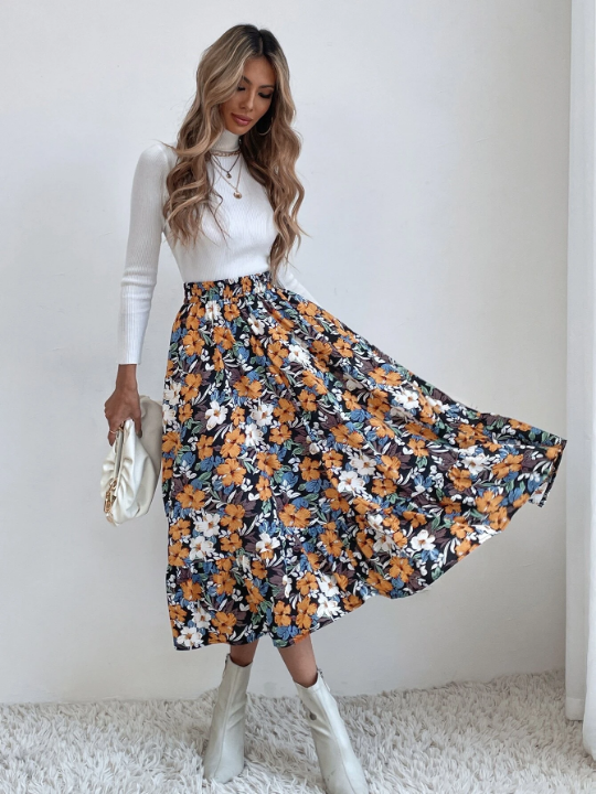 VCAY Allover Floral Print Flare Skirt