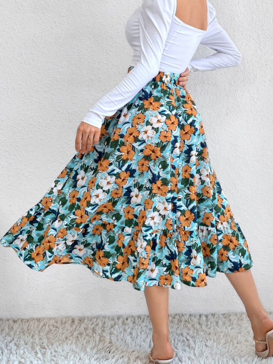 VCAY Allover Floral Print Flare Skirt