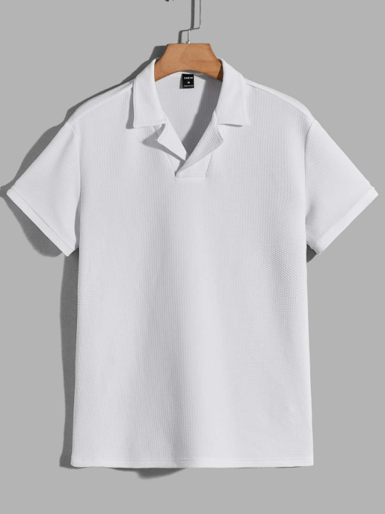 Manfinity Basics Men Solid Lapel Collar Polo Shirt