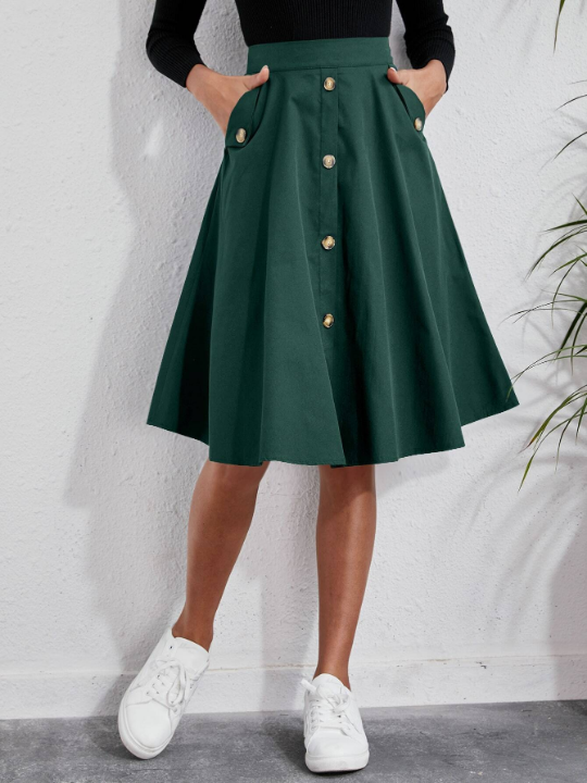 VCAY Solid Single Breasted Flare Skirt