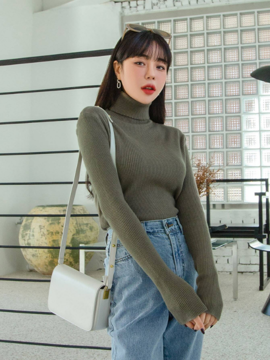 DAZY Ribbed Knit Turtleneck Sweater