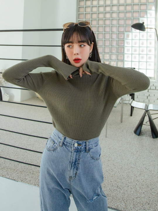 DAZY Ribbed Knit Turtleneck Sweater