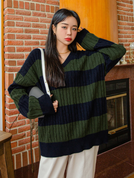 DAZY Color Block Drop Shoulder Cable Knit Sweater