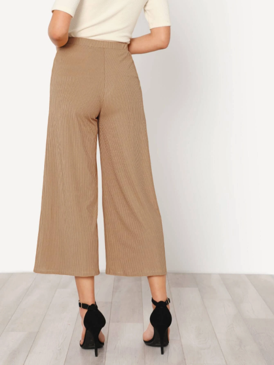 BIZwear Elastic Waist Solid Culotte Pants