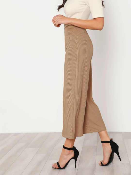 BIZwear Elastic Waist Solid Culotte Pants