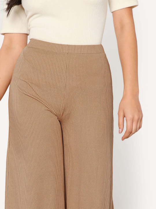 BIZwear Elastic Waist Solid Culotte Pants