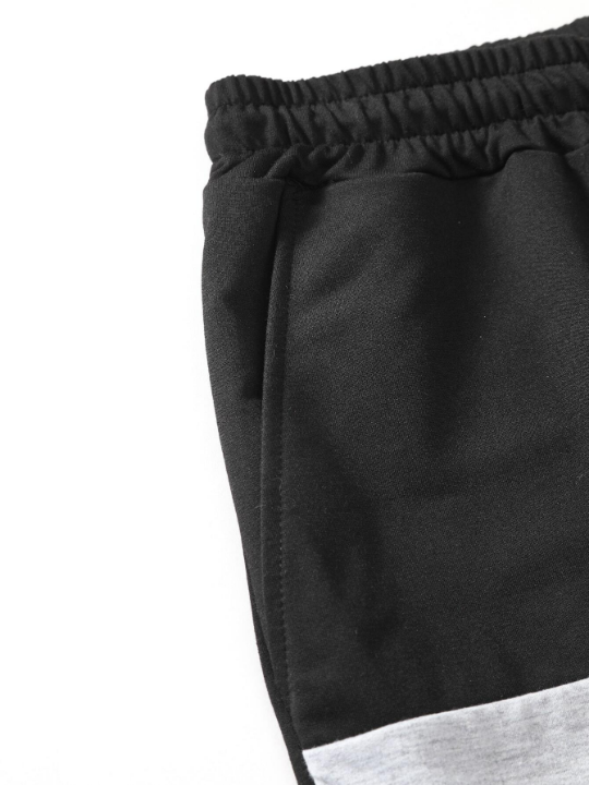 Manfinity Homme Loose Men's Colorblock Letter Patched Detail Shorts With Drawstring Waist