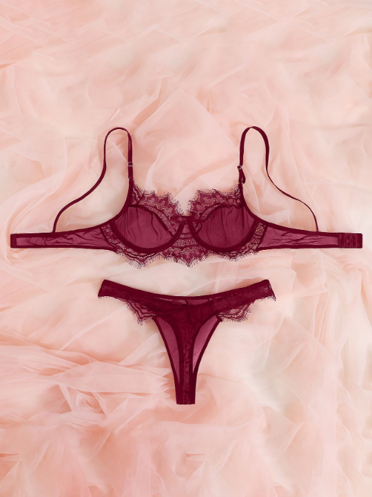 Contrast Lace Underwire Lingerie Set