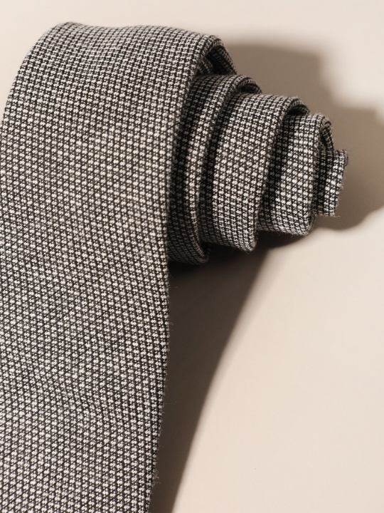 Men Minimalist Tie