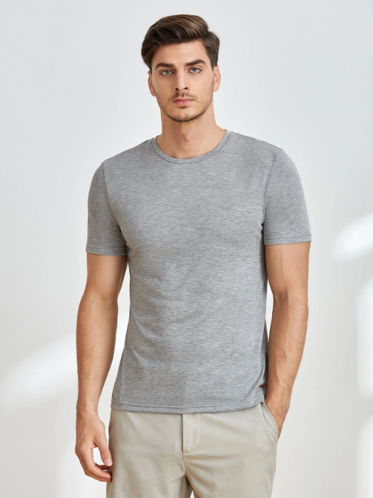 Manfinity Basics Men Solid Round Neck Tee