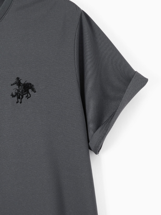 Manfinity Homme Men Figure & Horse Embroidery Tee