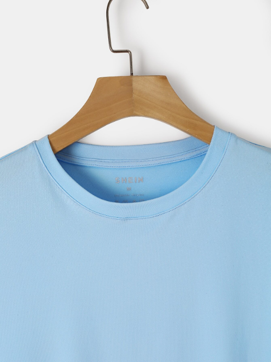 Men Solid Round Neck Tee