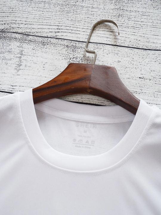 Men Solid Round Neck Tee