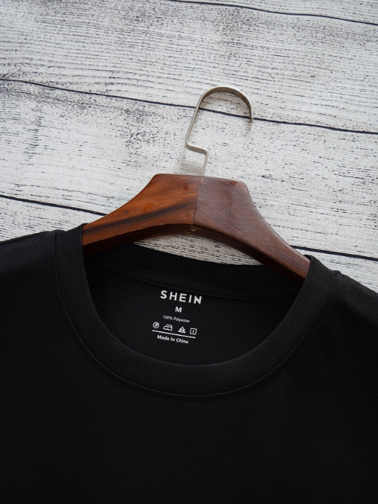 Men Solid Round Neck Tee