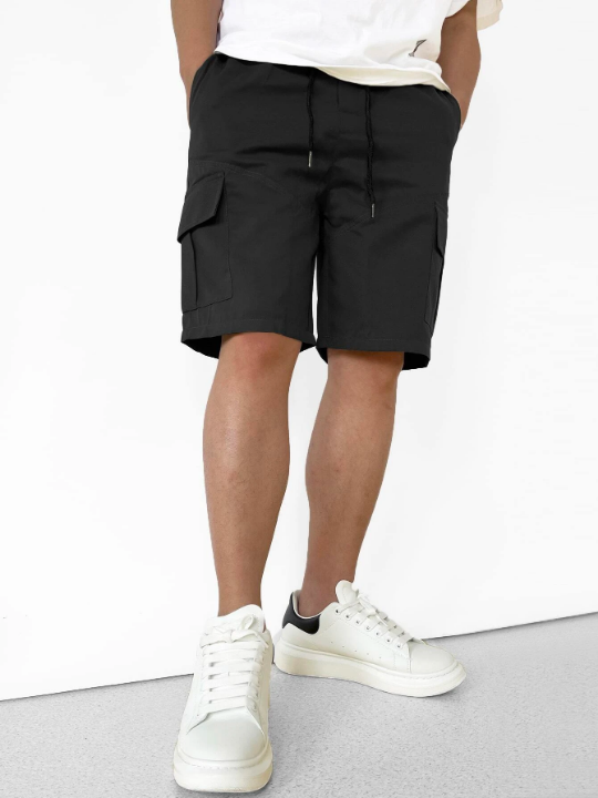 Manfinity Hypemode Men's Loose Fit Drawstring Waist Shorts With Flap Pockets