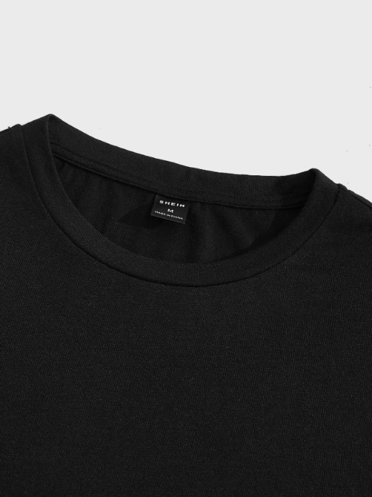 Manfinity Homme Men Solid Round Neck Tee