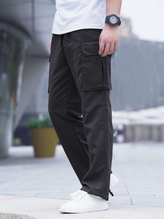 Manfinity Hypemode Men Flap Pocket Drawstring Waist Pants