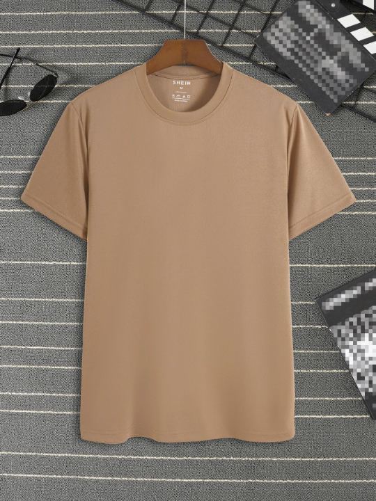 Men Solid Round Neck Tee