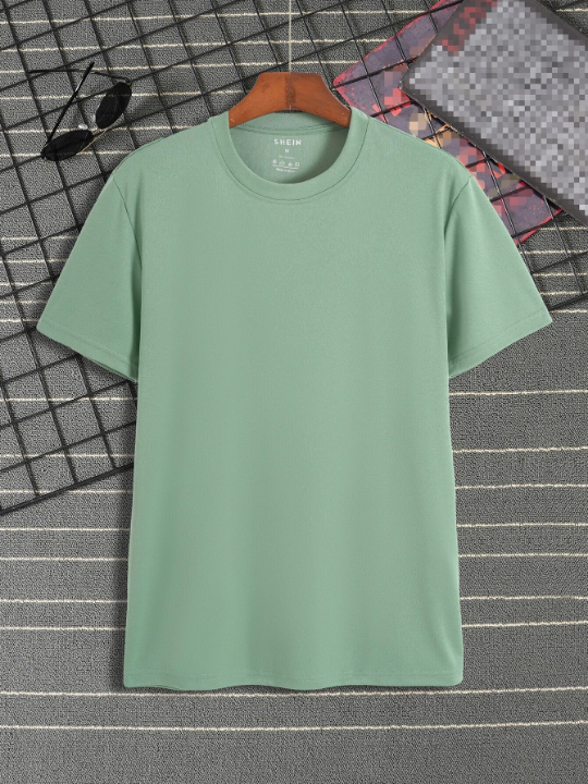 Men Solid Round Neck Tee