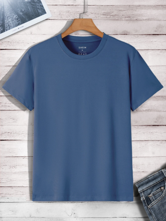 Men Solid Round Neck Tee