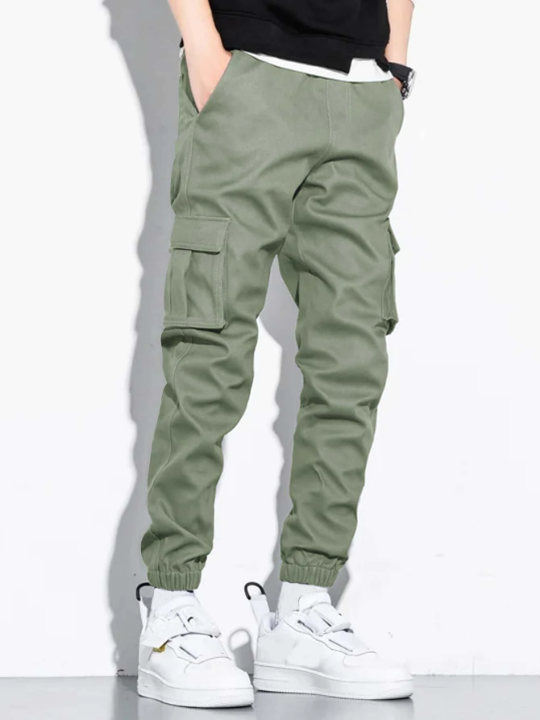 Manfinity Hypemode Men's Loose Fit Cargo Pants With Letter Patched Flap Pocket Design