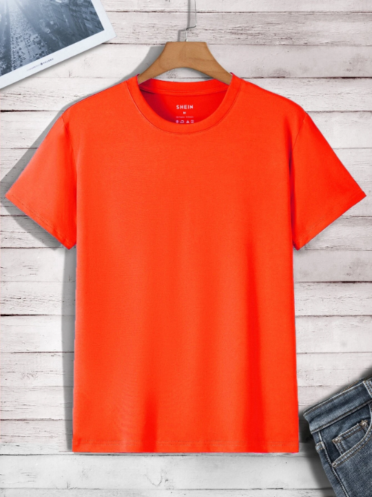 Men Solid Round Neck Tee