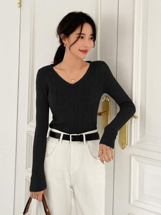 DAZY Solid V Neck Sweater