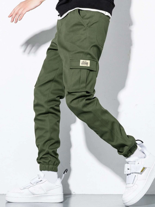 Manfinity Hypemode Men Letter Patched Flap Pocket Cargo Pants