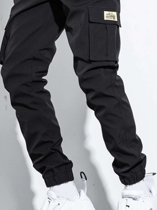 Manfinity Hypemode Men Letter Patched Flap Pocket Cargo Pants