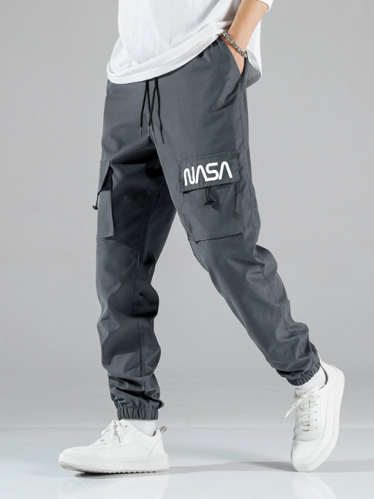 Manfinity Hypemode Men Letter Graphic Drawstring Cargo Pants