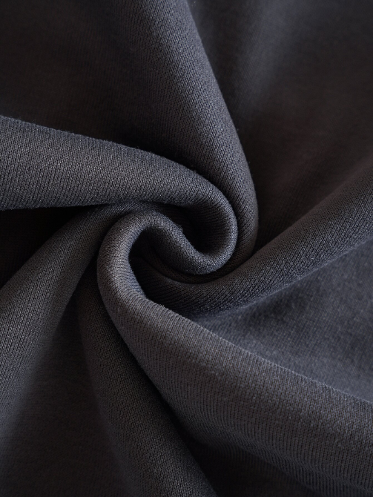 Men Solid Drawstring Kangaroo Pocket Drop Shoulder Hoodie