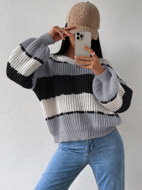 Essnce Colorblock Rib-knit Bishop Sleeve Sweater