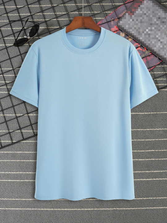 Men Solid Round Neck Tee