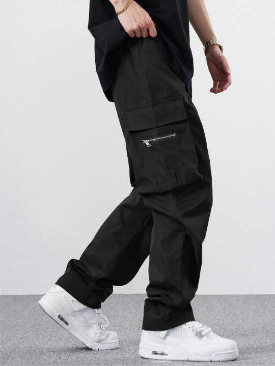 Manfinity EMRG Loose Men's Cargo Pants With Drawstring Waist