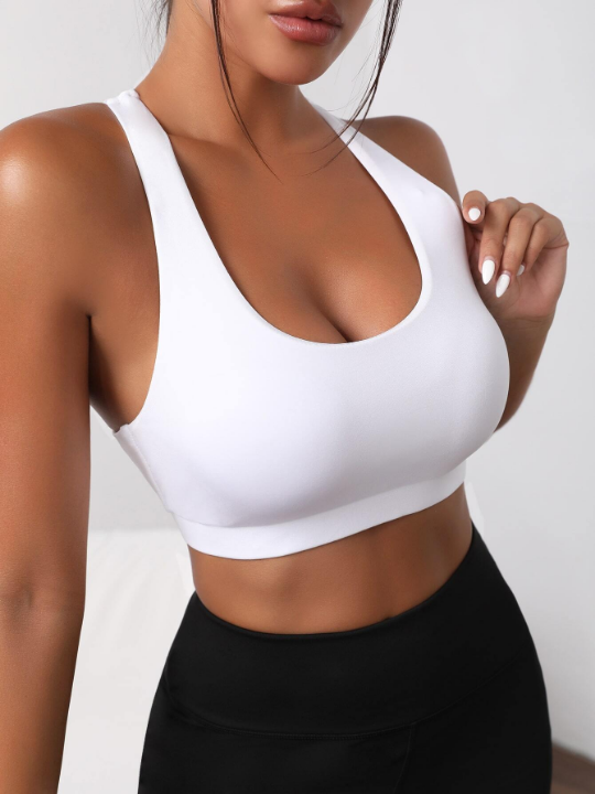 Yoga Trendy Crisscross Cut Out Back Sports Bra