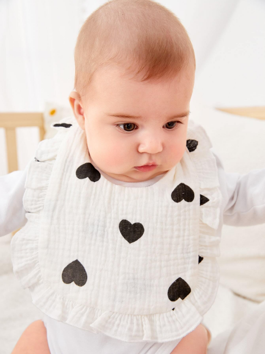 2pcs Baby Bibs With Heart Shaped Pattern And Ruffle Decoration