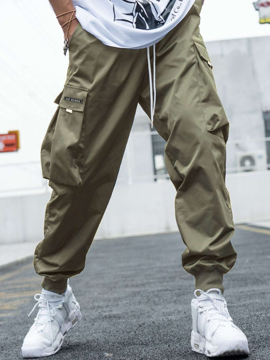 Manfinity EMRG Men's Loose Cargo Pants With Letter Graphic, Flap Pockets And Drawstring Waist