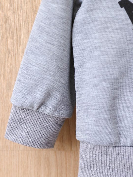 Baby Boy Letter Graphic Pullover & Sweatpants