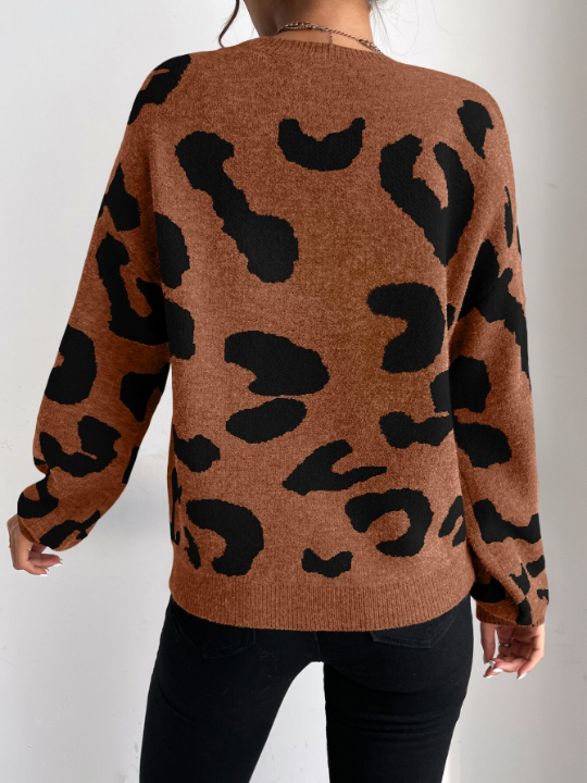 Essnce Graphic Pattern Drop Shoulder Sweater