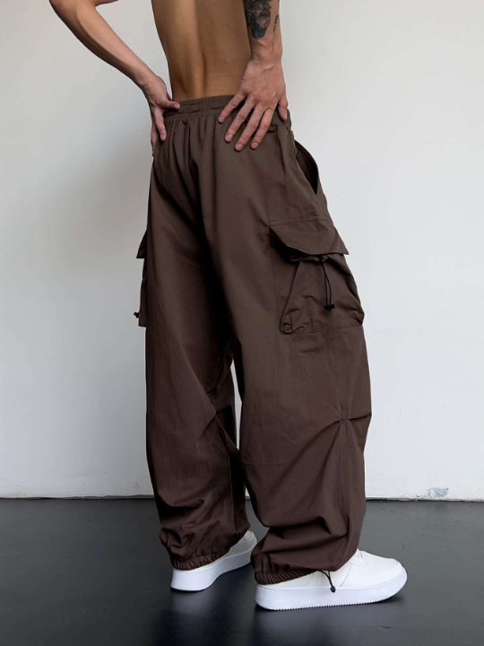 Manfinity EMRG Men Solid Flap Pocket Drawstring Waist Oversized Cargo Pants