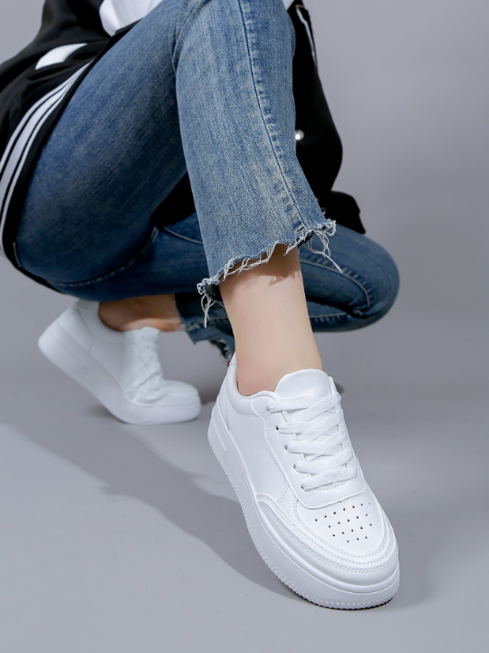 Women Lace-Up Front Skate Shoes, Sporty Outdoor Sneakers